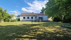 Odvojena kuća za prodaju u Elze-Hildesheim, Njemačka