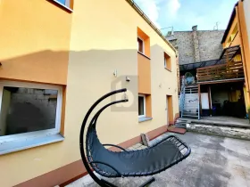 مبنى سكني للبيع في Mainz-Weisenau, ألمانيا