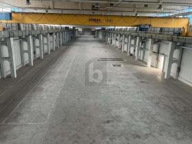 Gyártócsarnok Plötz Eladó Németország