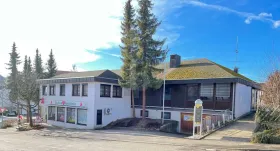 住宅/商业建筑 待售 于 卡尔夫, 德国