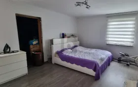 Two-family house for sale in Duisburg-Obermeiderich, Germany