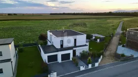 Detached house for sale in Breisach am Rhein-Breisach (Kernstadt), Germany