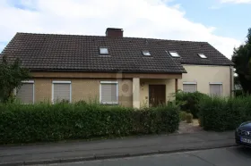 Detached house for sale in Uslar-Northeim, Germany
