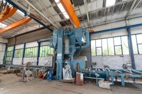 Hal Düsseldorf Te Huur Germany