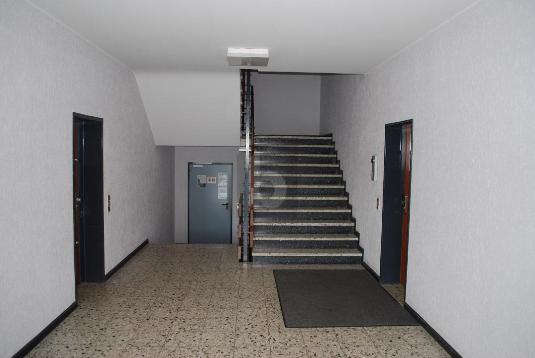 Living & Firm, business-like Düsseldorf Venda Alemanha