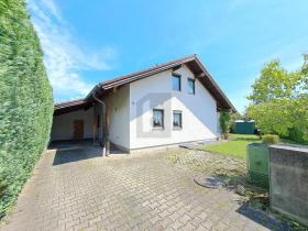 Detached house for sale in Greifenberg, Germany Detached house for sale in Greifenberg, Germany
