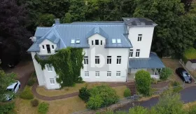 Wonen & Firm, business-like te koop in Suhl, Germany