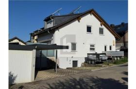 Çok aileli ev satılık 'de Aidlingen-Böblingen, Almanya Çok aileli ev satılık 'de Aidlingen-Böblingen, Almanya