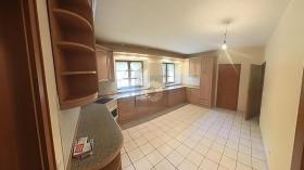 Odvojena kuća Aerzen Prodajem Njemačka