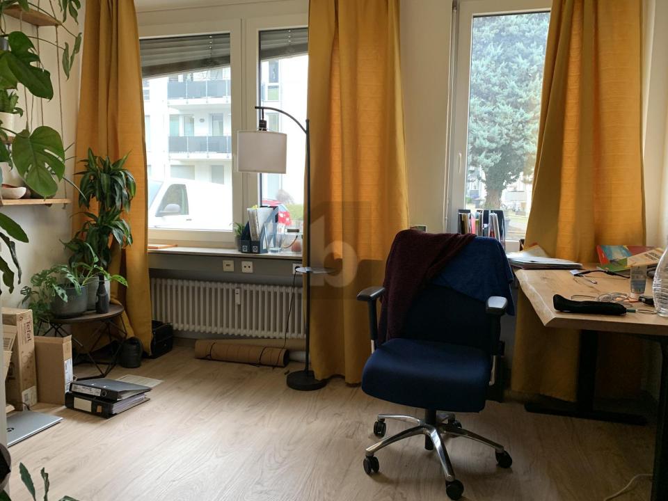 Living & Firm, business-like Merzhausen Venda Alemanha