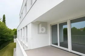 Lapos kiadó a  oldalon. Rheda-Wiedenbrück, Németország