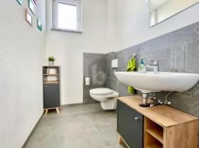 Lakó-és kereskedelmi épület Efringen-Kirchen Eladó Németország