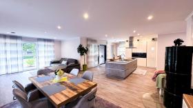 Bo & Firm, business-like til salgs i Westoverledingen-Leer, Tyskland Bo & Firm, business-like til salgs i Westoverledingen-Leer, Tyskland