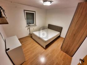 Floor Apartment for sale in Mainburg-Sandelzhausen, Germany