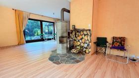 Vrijstaand huis Rosdorf te koop Germany