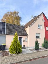 Terraced Middle houses For Sale in Kamen-Südkamen, Germany