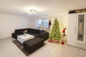 Floor Apartment For Rent in Ludwigshafen am Rhein-Notwende, Germany