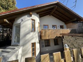Detached house For Sale in Vogt, Germany