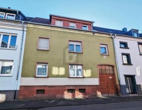 Flerfamiliehus Til salgs i Kaisersslautern, Tyskland