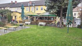 la gastronomie À louer à Mannheim-Waldhof, Allemagne