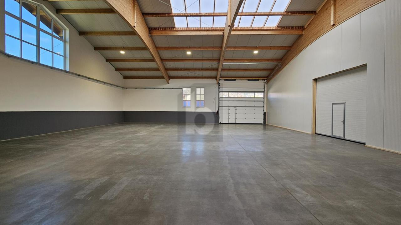 Hall Hochstadt À louer Allemagne