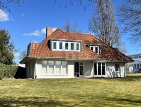 İki aile evi Satılık 'de Kuzey-Kuzey, Almanya