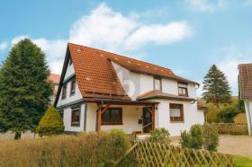 Detached house For Sale in Schleusingen-Hildburghausen, Germany