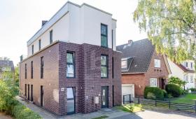 Multi family For Sale in Hamburg-Bramfeld, Germany