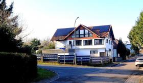 Detached house For Sale in Nienstädt-Schaumburg, Germany