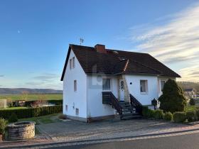 Önálló ház Eladó a  oldalon. Krombach-Eichsfeld, Németország