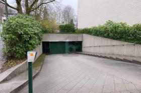 Parkirna garaža Na prodaju u Hamburg-Rissen, Njemačka