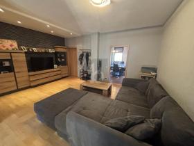 Rijtjeshuis te koop in Eppelborn-Kreis Neunkirchen, Germany