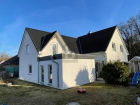 Einfamilienhaus Zu verkaufen in Soderstorf-Lüneburg, Deutschland
