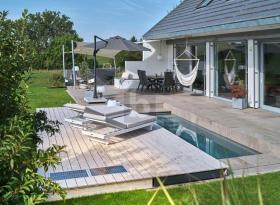 Detached house For Sale in Hüfingen-Hausen vor Wald, Germany