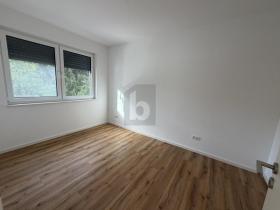 Floor Apartment For Rent in Düsseldorf-Vennhausen, Germany Floor Apartment For Rent in Düsseldorf-Vennhausen, Germany