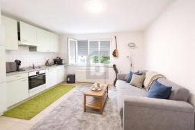 Kat Apartman Na prodaju u Augsburg-Göggingen, Njemačka Kat Apartman Na prodaju u Augsburg-Göggingen, Njemačka