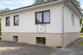 Einfamilienhaus Zu verkaufen in Berlin-Charlottenburg, Deutschland Einfamilienhaus Zu verkaufen in Berlin-Charlottenburg, Deutschland