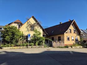 Einfamilienhaus Zu verkaufen in Lauf-Neusatz, Deutschland Einfamilienhaus Zu verkaufen in Lauf-Neusatz, Deutschland