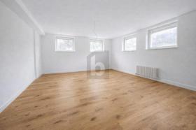 Souterrainwohnung Zu vermieten in Stuttgart-Freiberg, Deutschland Souterrainwohnung Zu vermieten in Stuttgart-Freiberg, Deutschland
