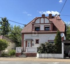 Vivienda unifamiliar En venta en Merzig-Hilbringen, Alemania