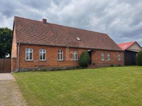 Gårdshus Til salgs i Wittstock/Dosse-Schweinrich, Tyskland Gårdshus Til salgs i Wittstock/Dosse-Schweinrich, Tyskland