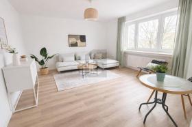 Kat Apartman Na prodaju u Königsbrunn, Njemačka