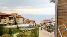 Lapos eladó a  oldalon. Sveti Vlas-Kv., Bulgária
