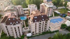 Διαμερίσματα προς πώληση στο Ηλιόλουστη παραλία, Βουλγαρία