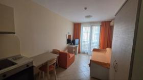 フラット 晴れた海辺  ブルガリア