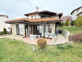 扁平 待售 于 科沙里察, 保加利亚 扁平 待售 于 科沙里察, 保加利亚