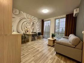 扁平 待售 于 阳光沙滩, 保加利亚