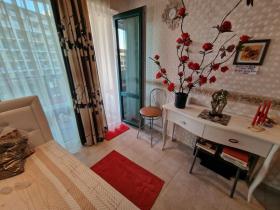 扁平 阳光沙滩  保加利亚