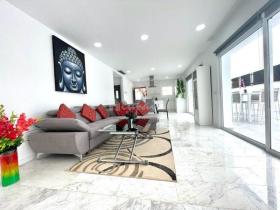Villa for sale in Teba, Spain