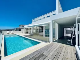 Villa te koop in Adeje, Spanje
